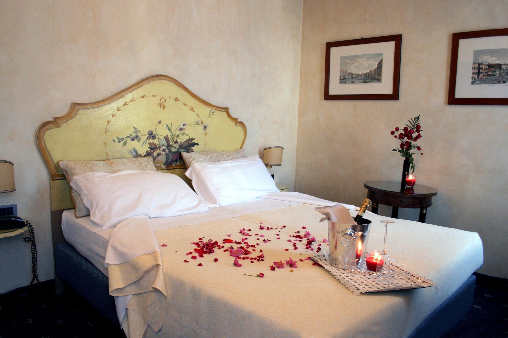 Ai Due Fanali Adults Only Hotel Venedig