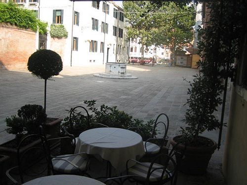 Hotel Ai Due Fanali Adults Only Venedig